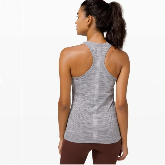 Lululemon Swiftly Tech Racerback Tank Black White Stripe Womens Sz 8 - Picture 2 of 8